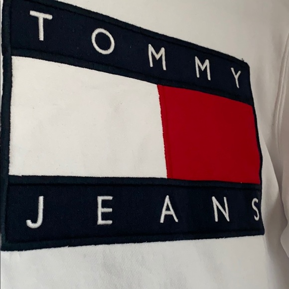 TH Tommy Hilfiger embroidered flag white sweatshir - Picture 3 of 8